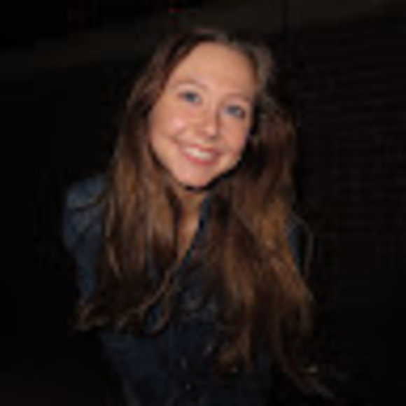 Meet your Posher, Lea - Picture 1 of 1